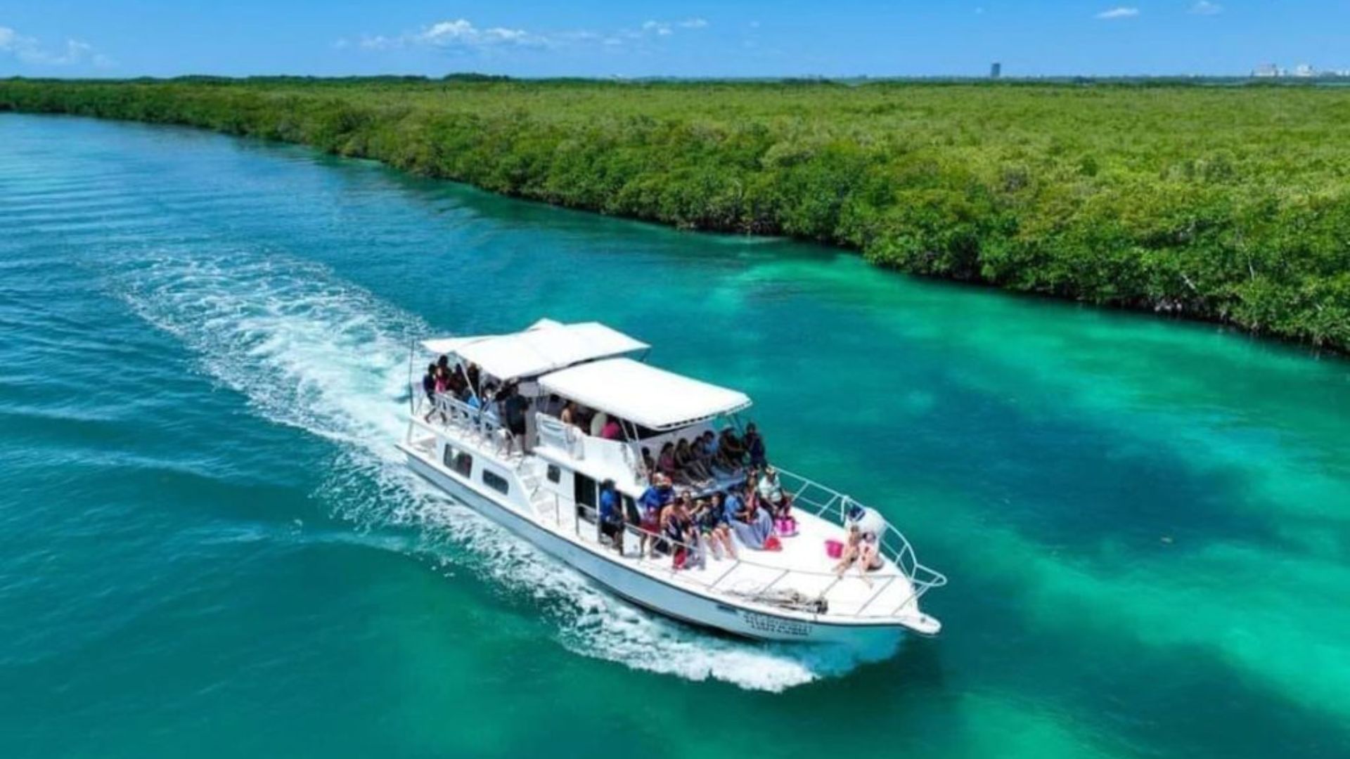Visita Isla mujeres en yate compartido