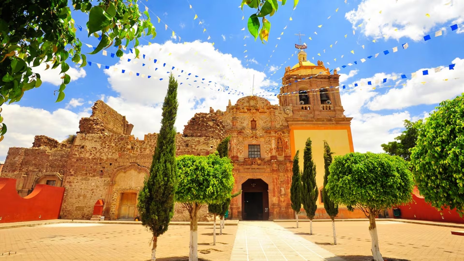 Visita guiada a Real de pinos en Zacatecas